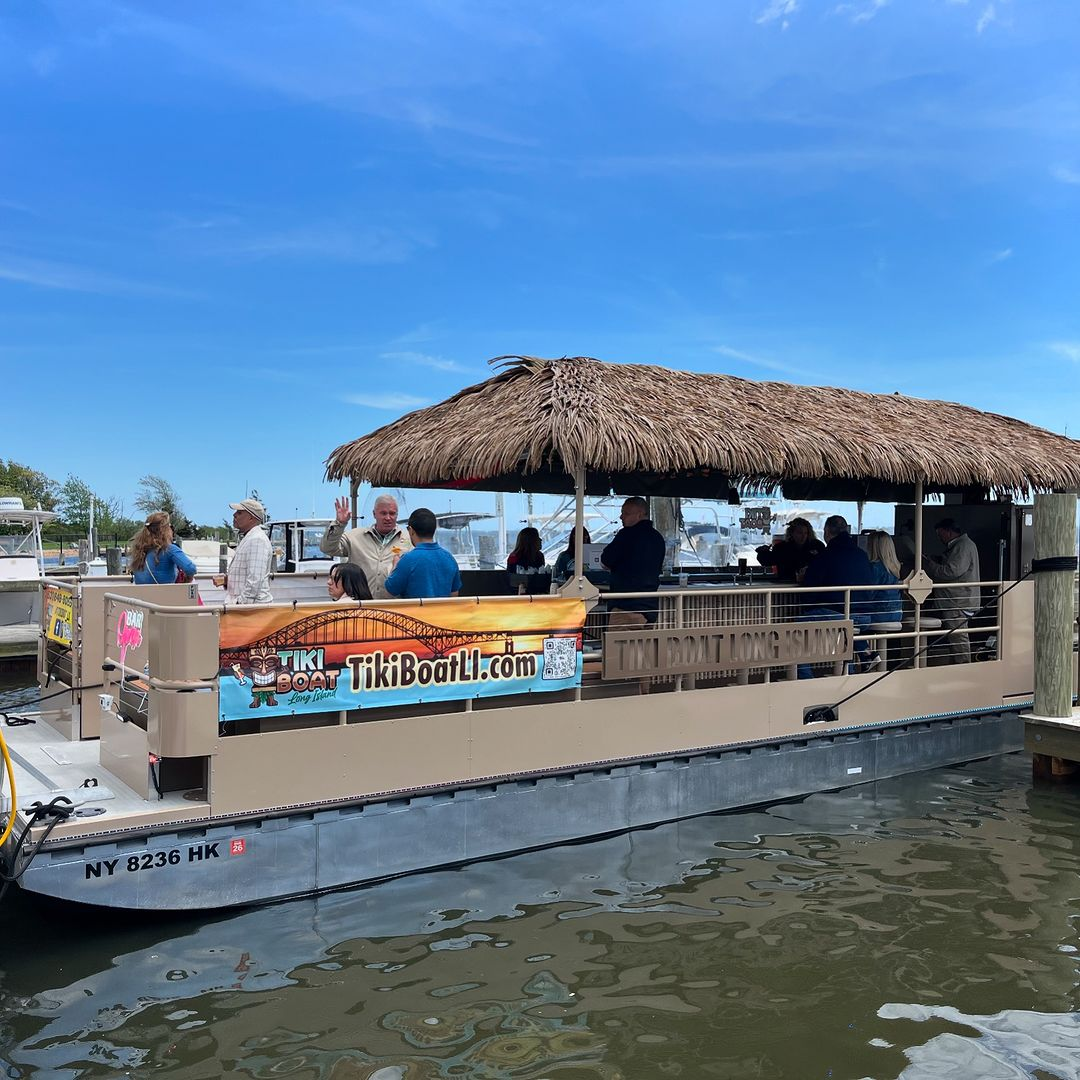 6 Reasons to Choose a Tiki Boat Tour for Your Next Outing
